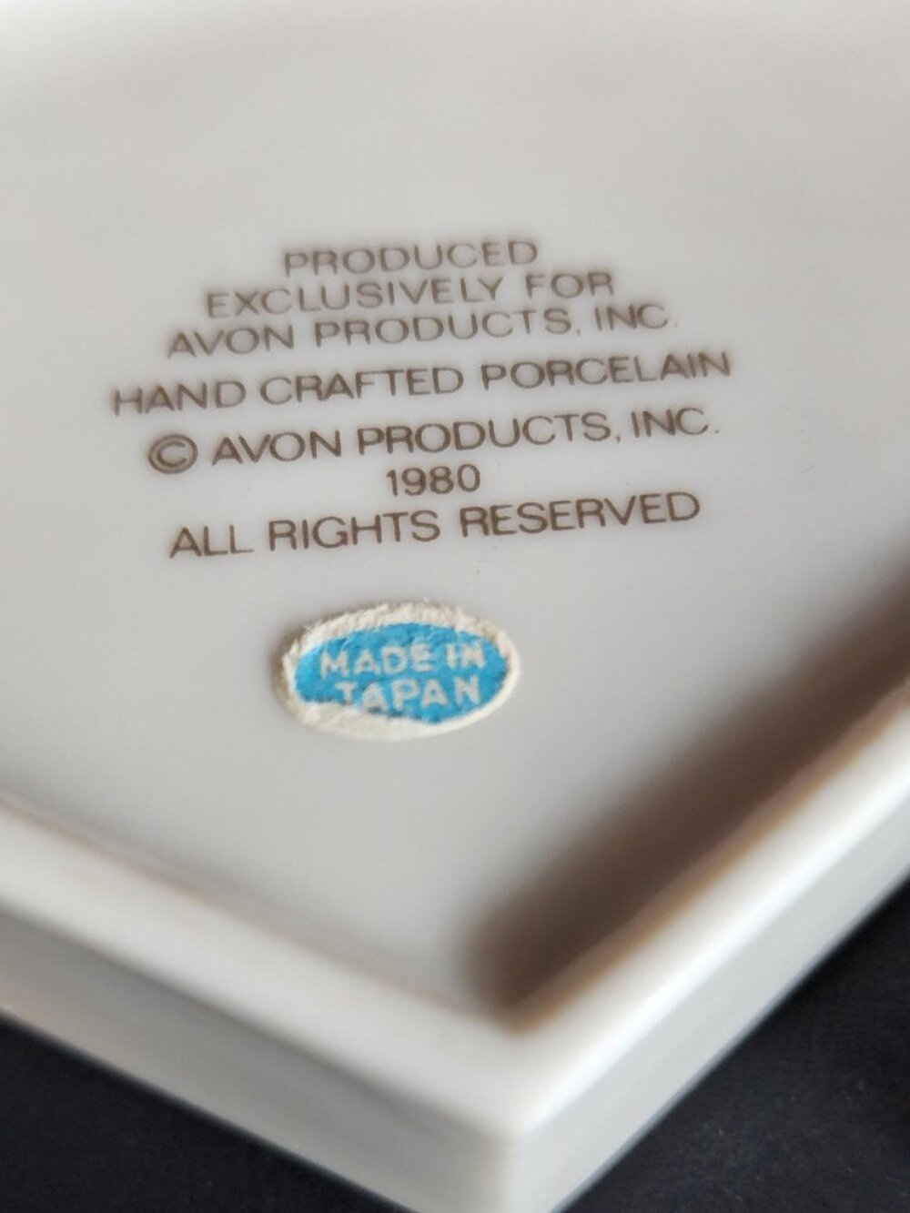 1980 AVON Fan Trinket Box - Picture 3 of 3